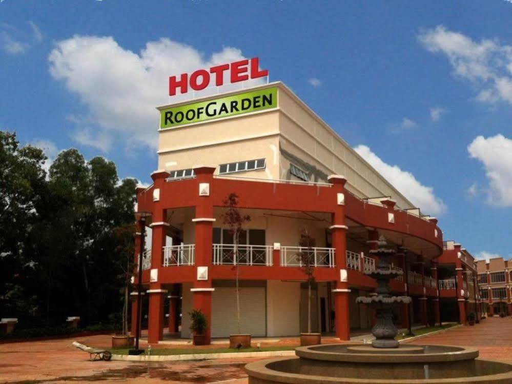 รูฟ การ์เด้น โฮเต็ล Hotel ชาห์อาลัม ภายนอก รูปภาพ